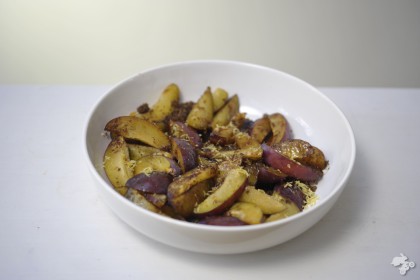 recept fruittoetje met pruimen en vanille-ijs