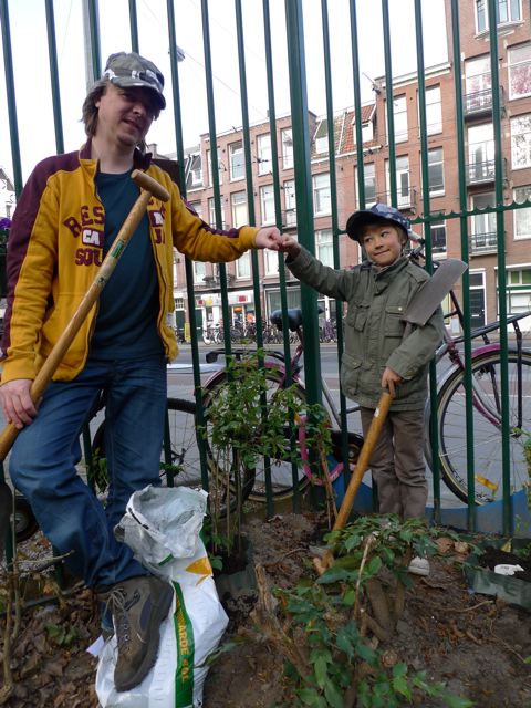 guerrialla gardening 4 bliek en sacto