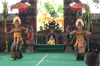 barong dance traditional dance bali legong